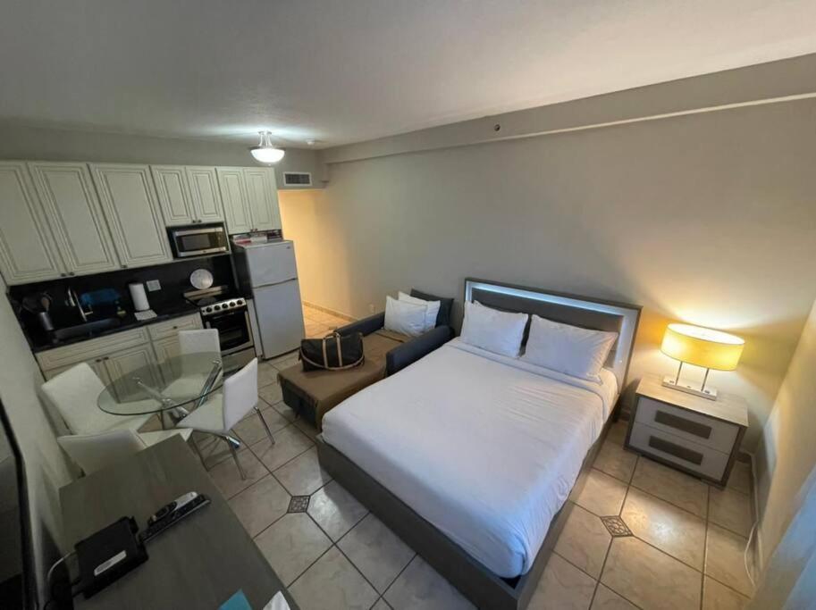 Appartement Chic Ocean Front Studio! à Miami Beach Extérieur photo