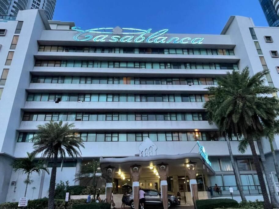 Appartement Chic Ocean Front Studio! à Miami Beach Extérieur photo